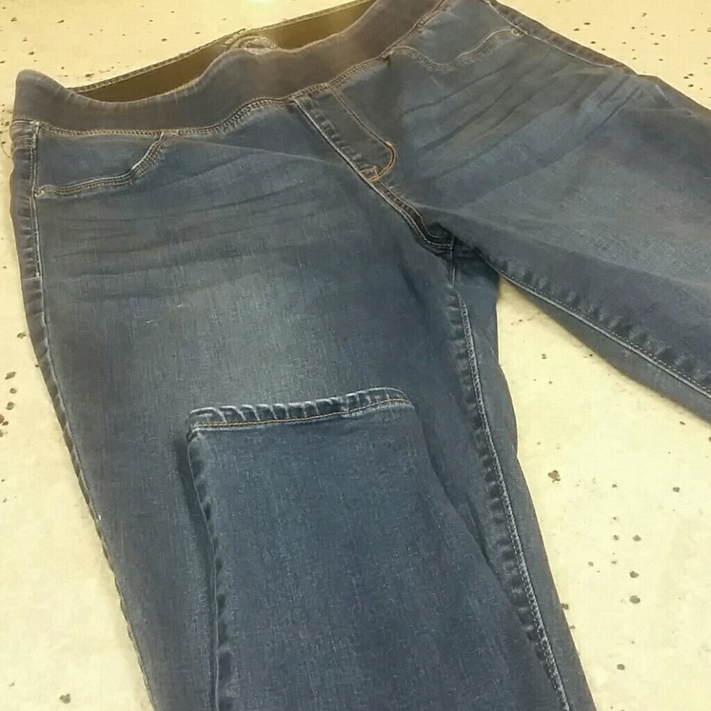 Old Navy Blue Jeans